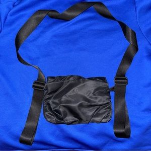 Lululemon yoga mat strap with removable pouch